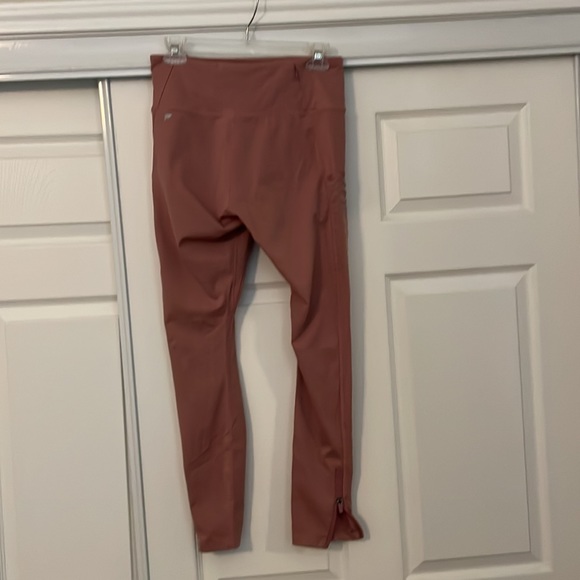 Fabletics work out leggings - Picture 4 of 4